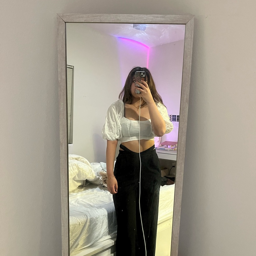 white cross top puff sleeve blouse